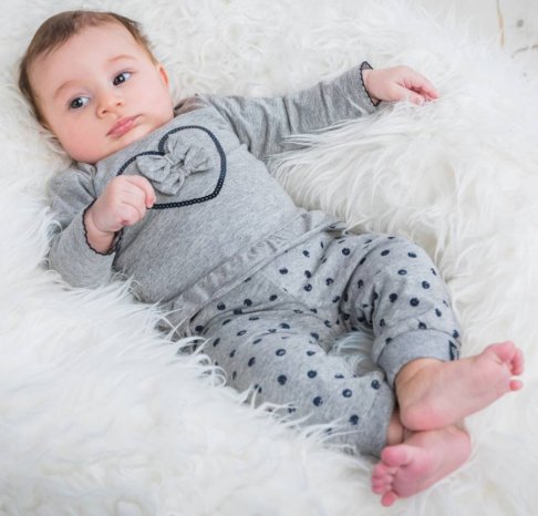 Stockverkoop baby- en kinderkleding 