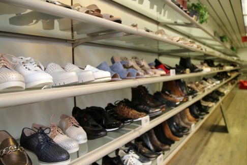 factor willekeurig Gastvrijheid OUTLETS: Bekijk alle schoenen outlet winkels