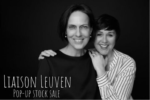 Pop-up stocksale dames- en meisjeskleding