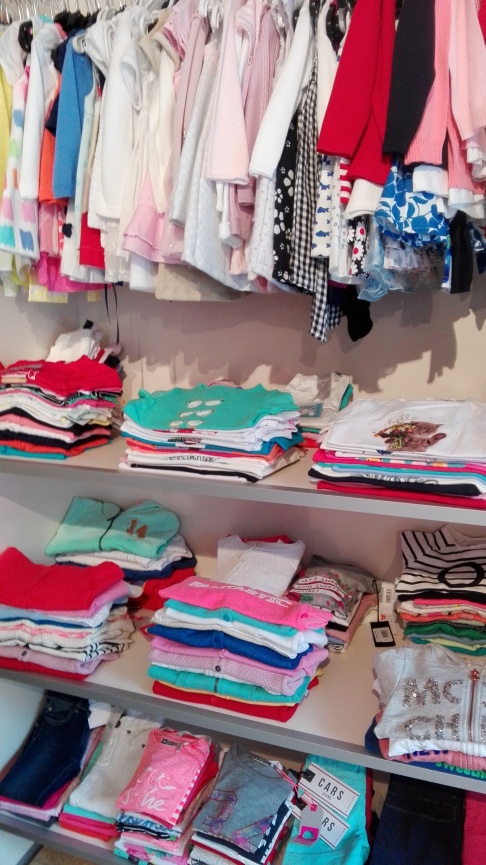 Stockverkoop merkkleding baby-en kinderkleding