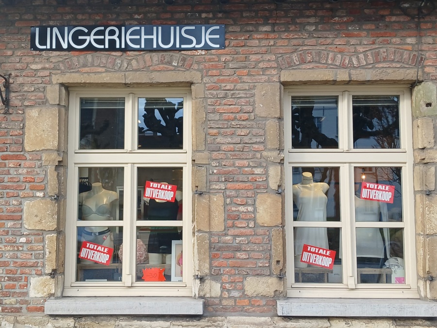 Totale uitverkoop Lingeriehuisje wegens stopzetting