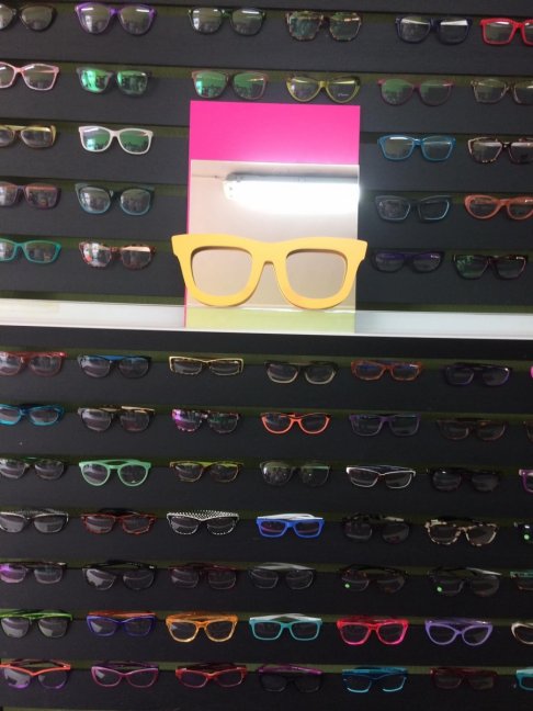 Stockverkoop brillen, monturen en zonnebrillen - 3