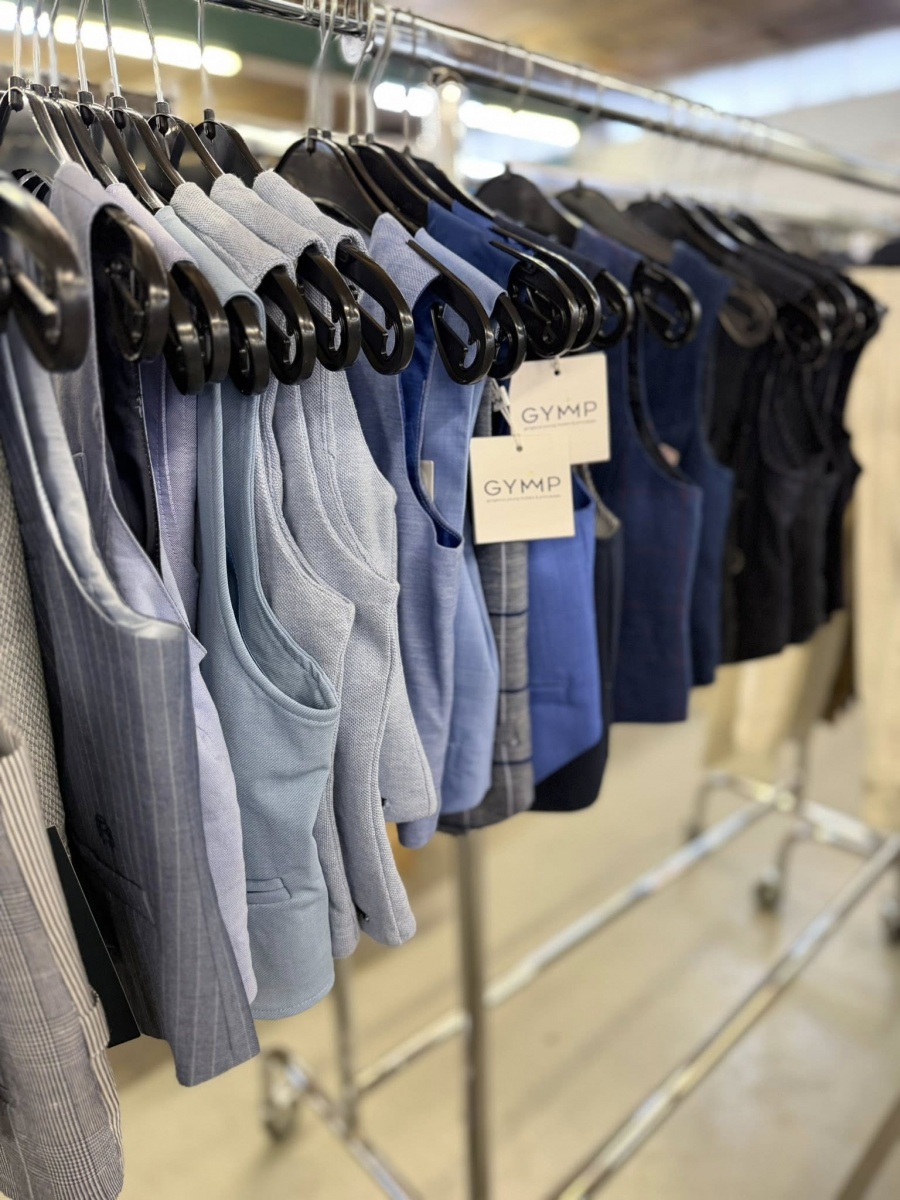 Stockverkoop dames - heren -kids en communie/feestkledij  - 3