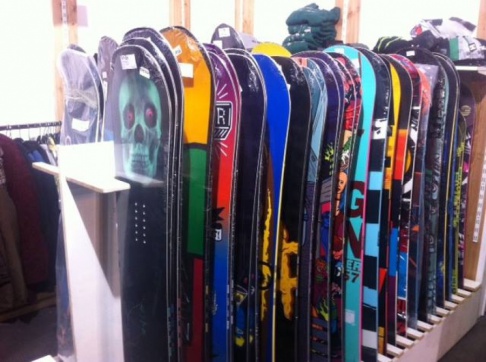 Stockverkoop snowboard gear - 2