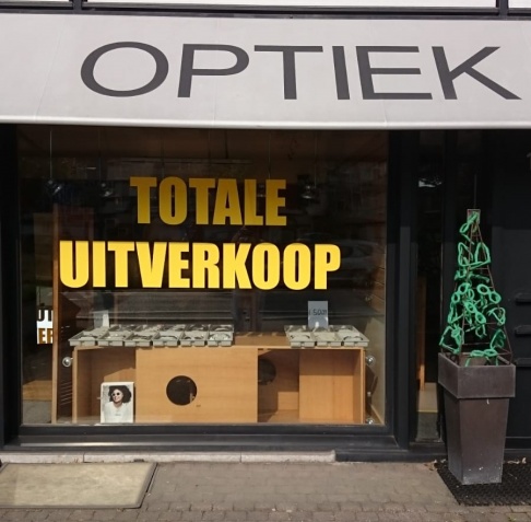 Totale uitverkoop BRILMONTUREN : 10 euro