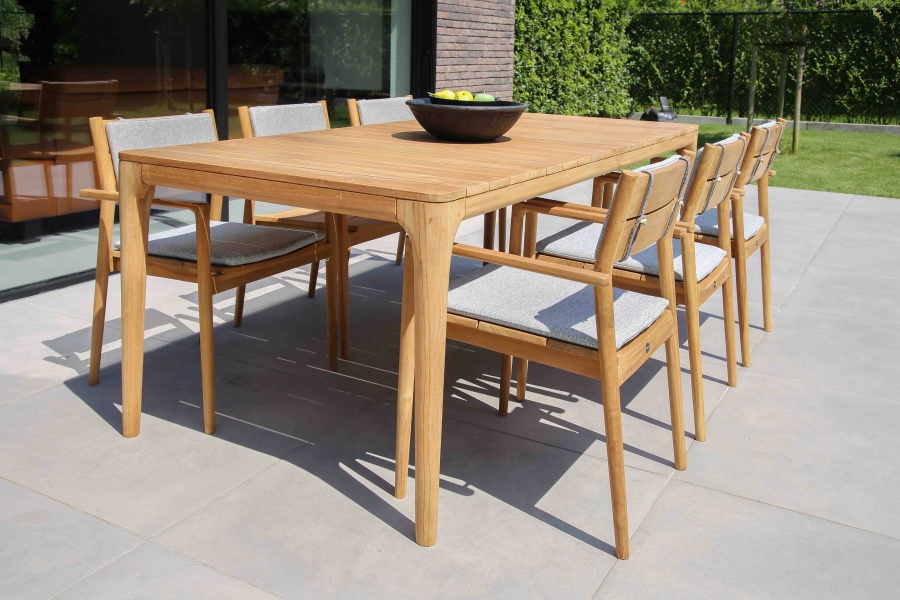 Tuinmeubel uitverkoop  Hoeilaart -30% tot -70% rechtstreeks van importateur zaterdag 30, zondag 31 mei (10u tot 18u) - 1