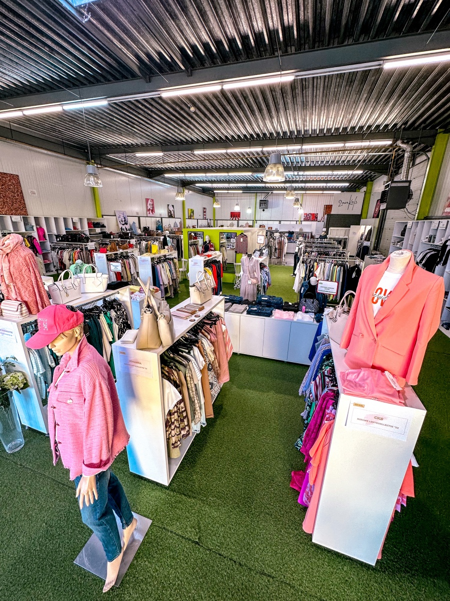 Brands Only grote outlet merkenverkoop - Schelle - 3