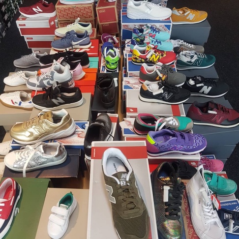 Stockverkoop merkschoenen - 2