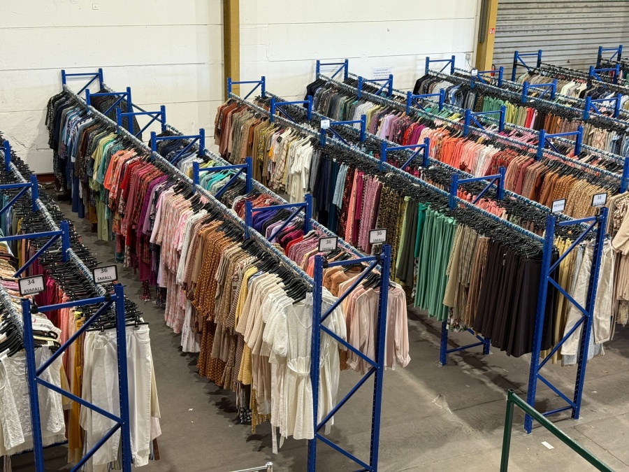 Stockstunter opent zijn magazijndeuren! - 2