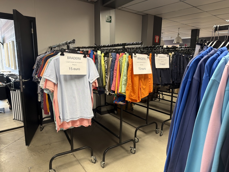 Braderij met superkoopjes !!!! Heren zomerkleding aan ronde projzen van 10, 15 en 30 euro !!! - 2