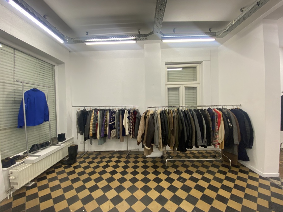 Vintage pop up shop  - 2