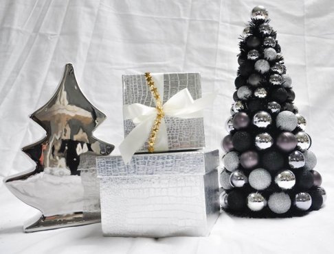 Stockverkoop etalagemateriaal en kerstdecoratie