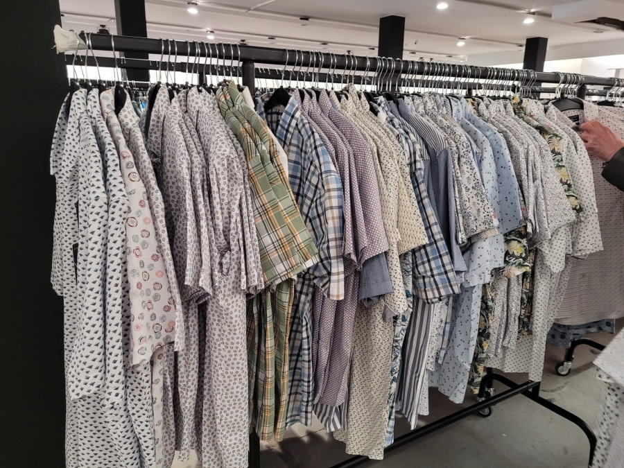 Laatste week : Pop-up store met stockverkoop kleding aan 10 euro/ stuk