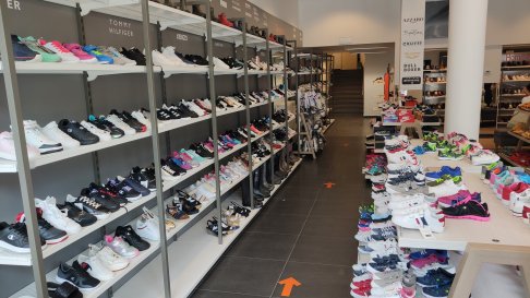 fluctueren ondergronds bezoek OUTLETS: Bekijk alle schoenen outlet winkels