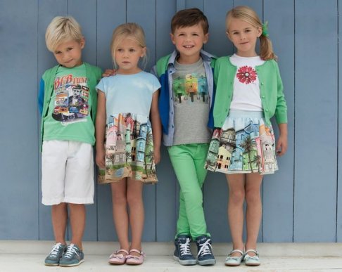 Garageverkoop kinderkleding