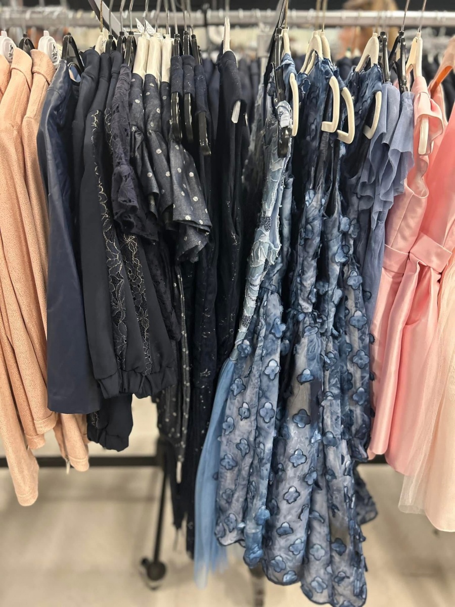 Multi merkenverkoop dameskledij en communiekledij - 6