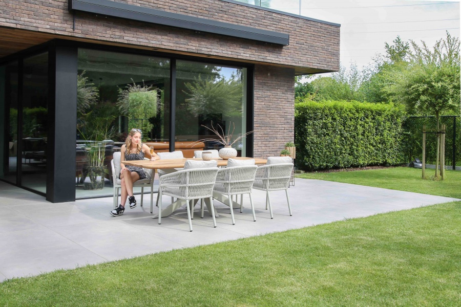 Tuinmeubel uitverkoop Hoeilaart -30% tot -70% rechtstreeks van importateur zaterdag 13, zondag 14 juni (10u tot 18u) - 2