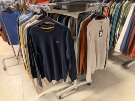 Opruiming merkkleding voor dames en heren ! Laatste afprijzing !!!