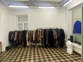 Vintage pop up shop 