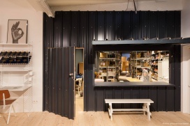 Stockverkoop in Piet moodshop's magazijn