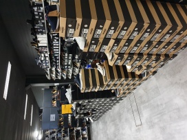 Stockverkoop merkschoenen, kleding en handtassen