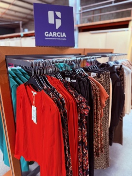  Agora Outlet Poperinge – Garcia, MCS, Giulia, Fabsox, Made by Human, Sweet Lemon en tal van andere merken aan scherpe outletprijzen