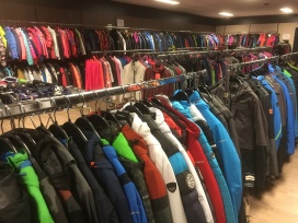 stockverkoop ski/snowboard kleding aan -70% !